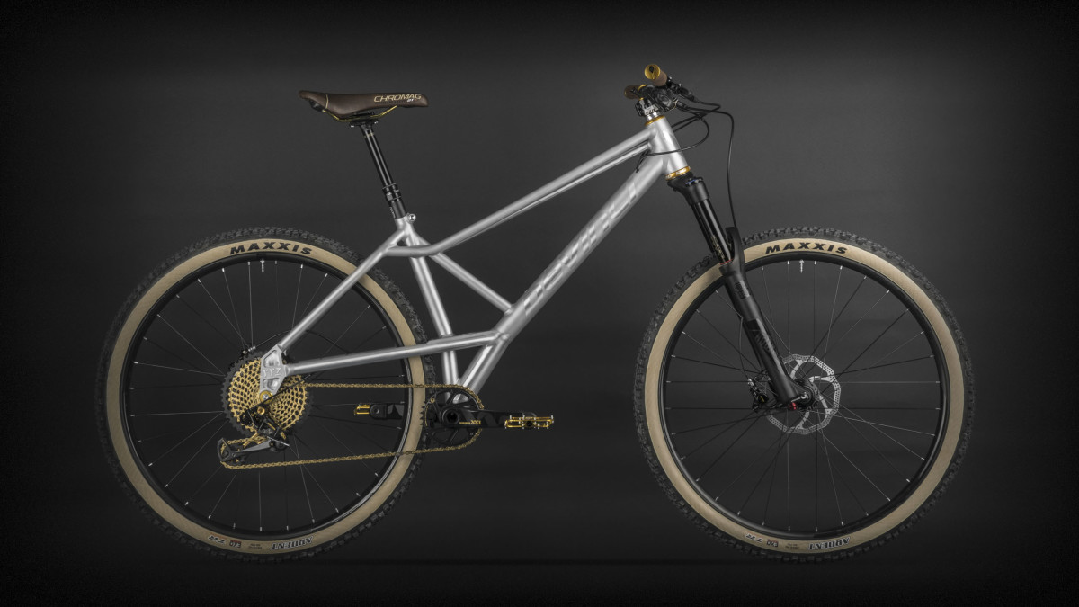 Devinci's Neo-Retro Project: YYZ
