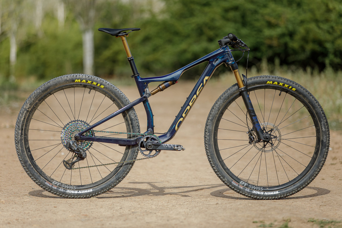 Introduces the 2021 Oiz - BikeMag