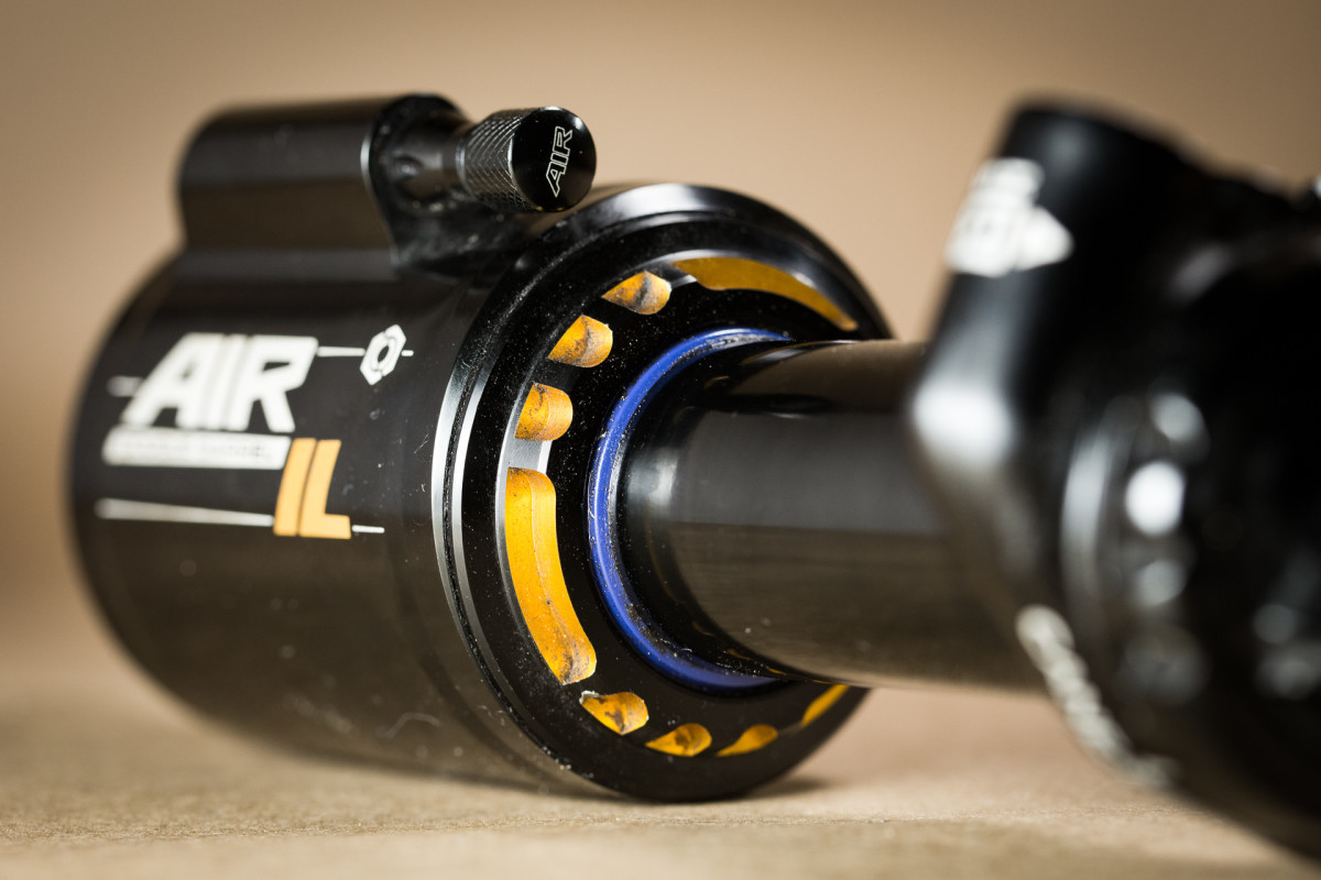 Tested: Cane Creek DB Air IL Mountain Bike Remote-Adjustable