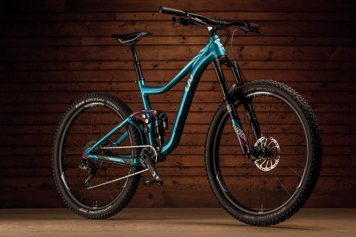 2016 liv intrigue sx