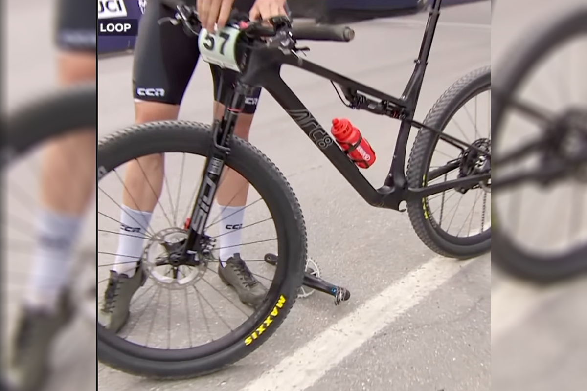 World Cup Rider's Cranks Fall Off In Pileup Crash BikeMag
