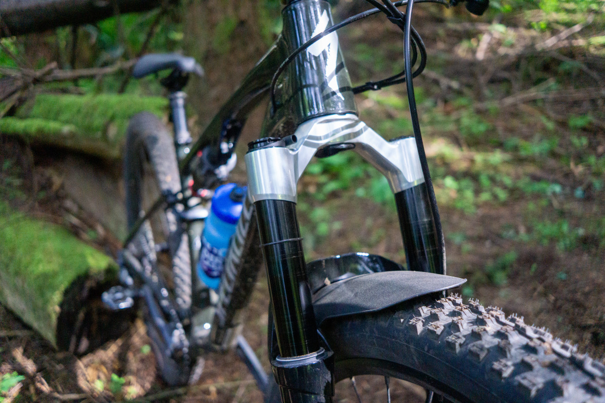 First Ride Manitou Launches new R8 Cross Country Fork BikeMag
