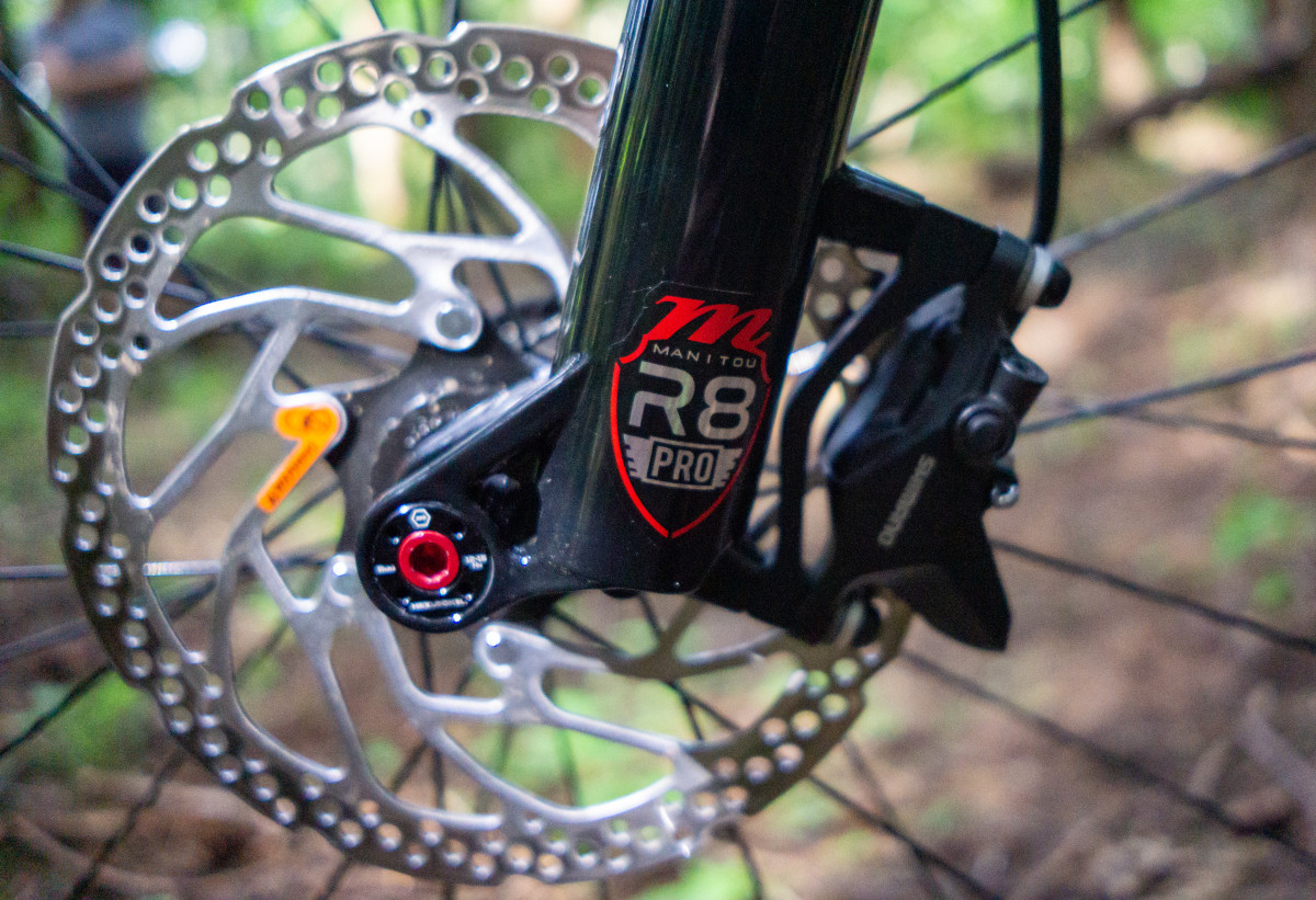 First Ride Manitou Launches new R8 Cross Country Fork BikeMag