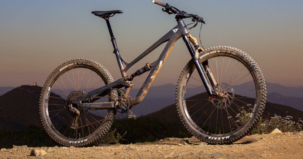 YT Jeffsy 29erフルサス フルカーボン boost規格 (送料無料) YT Jeffsy 29erフルサス フルカーボン boost規格 (送料無料