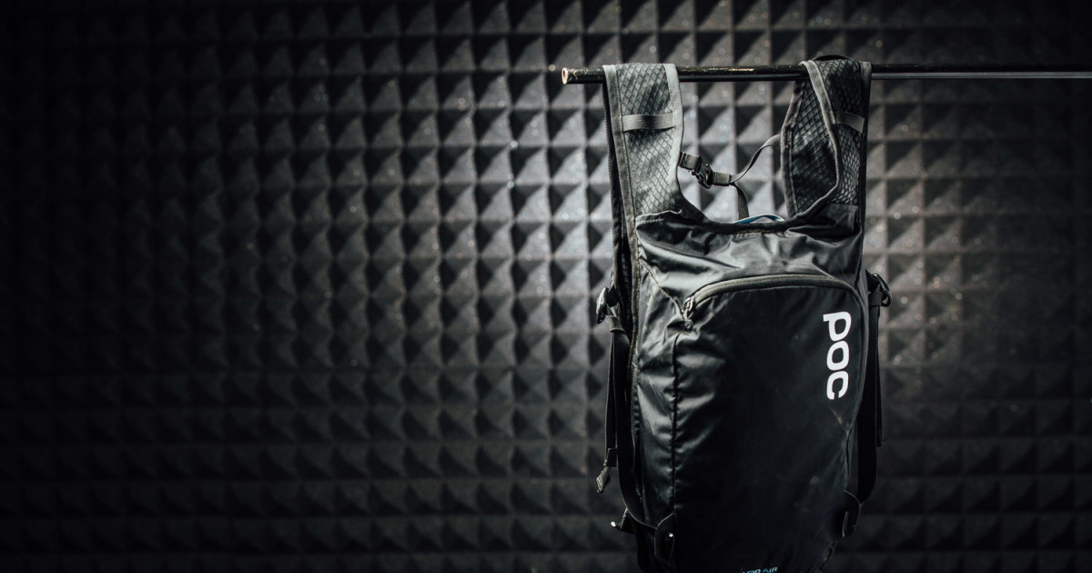 POC Spine VPD Air 8L バックパック Amazon.com: POC Column VPD Backpack 8L MTB Armor Uranium Black ONE