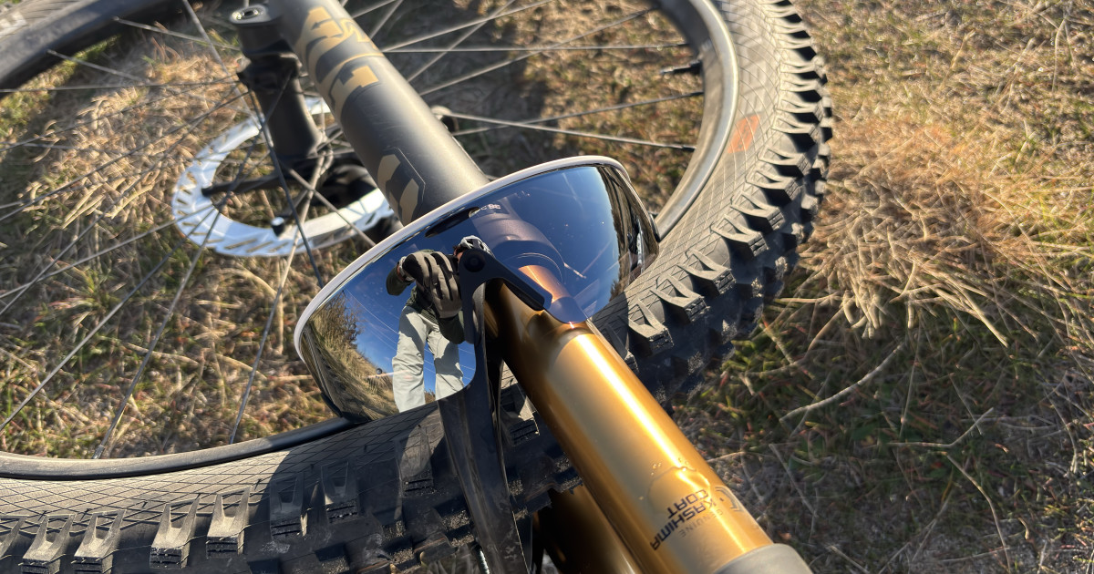 I Took Oakley's Meta Vanguard Smart Glasses Mountain Biking-Here's My Honest Verdict