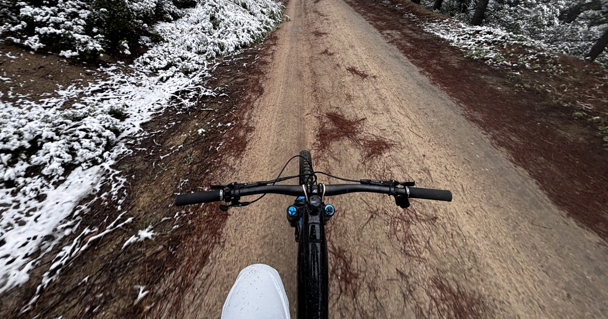 Is Black Friday the Best Time to Upgrade Your MTB Gear? These 9 Deals Say Yes