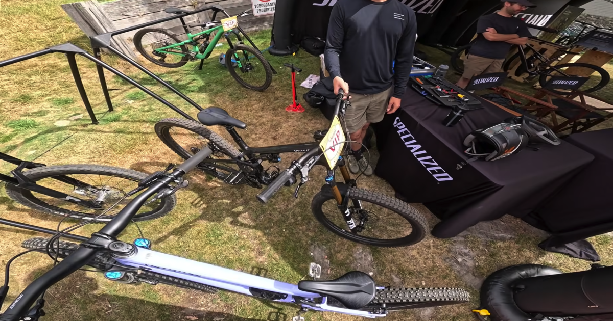 Jack Moir on a Specialized?