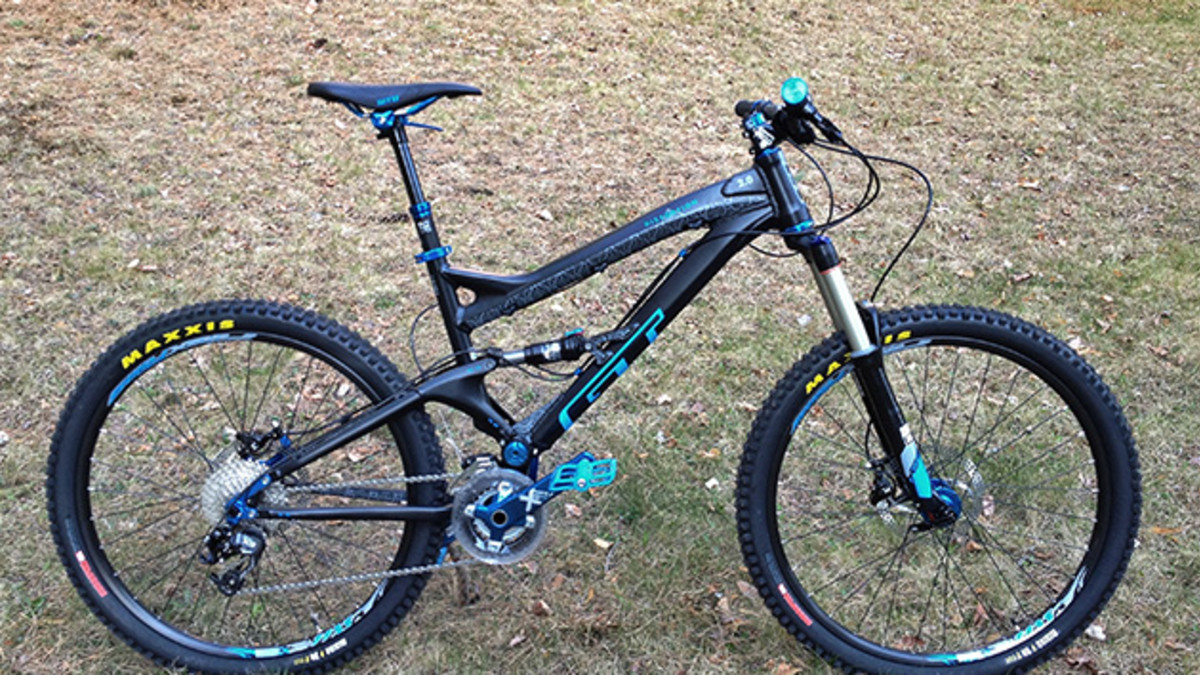 gt distortion2.0 完成車　フルサスペンションMTB GT Distortion 2.0 Review - BikeMag