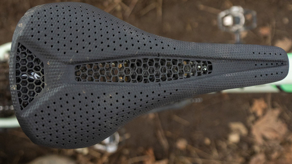 Specialized Phenom saddle gets Mirror treatment - BikeMag