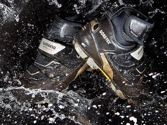Tested: Shimano MW81 Winter Cycling Shoes - BikeMag