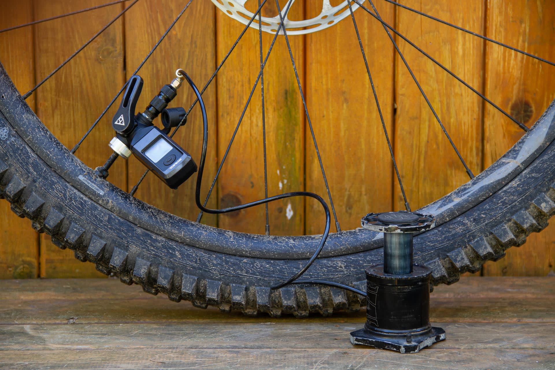 Tested: Topeak Shuttle Gauge Digital | $65 - BikeMag