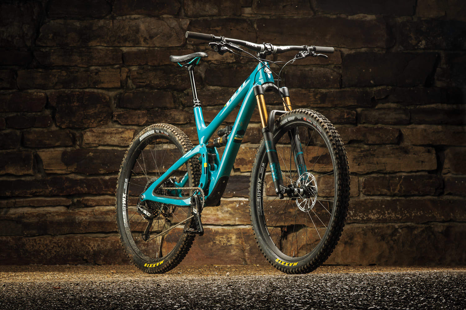 ピース　MTB  Yeti SB5.5 29インチ Ultimate Review Guide: Yeti SB5.5 (Best Long Travel 29er