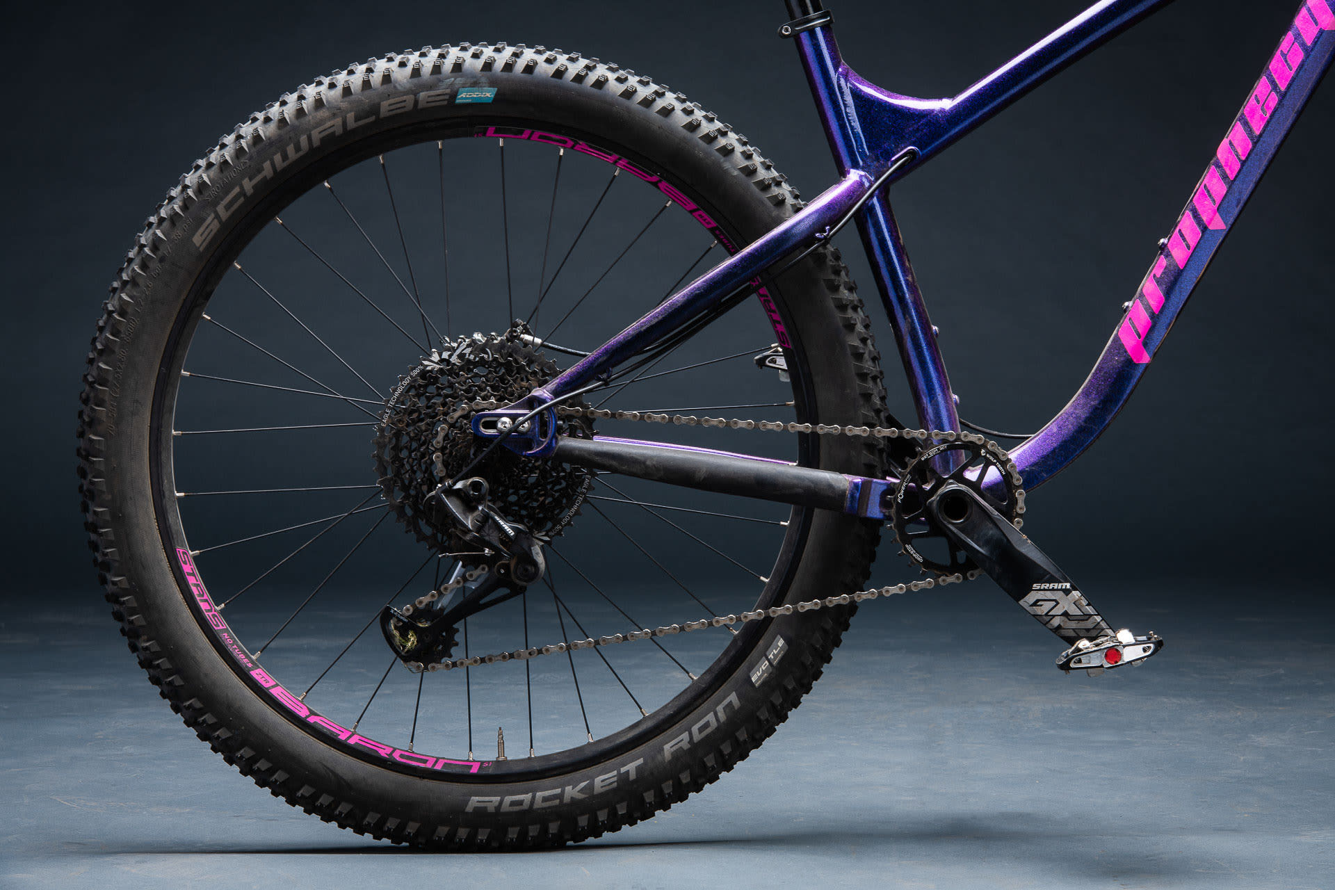 Bontrager Bontrager Bike Helmet Fit System - Headmaster II - Scheller's  Fitness \u0026 Cycling | Louisville, Lexington, Clarksville, image size:1920x1280