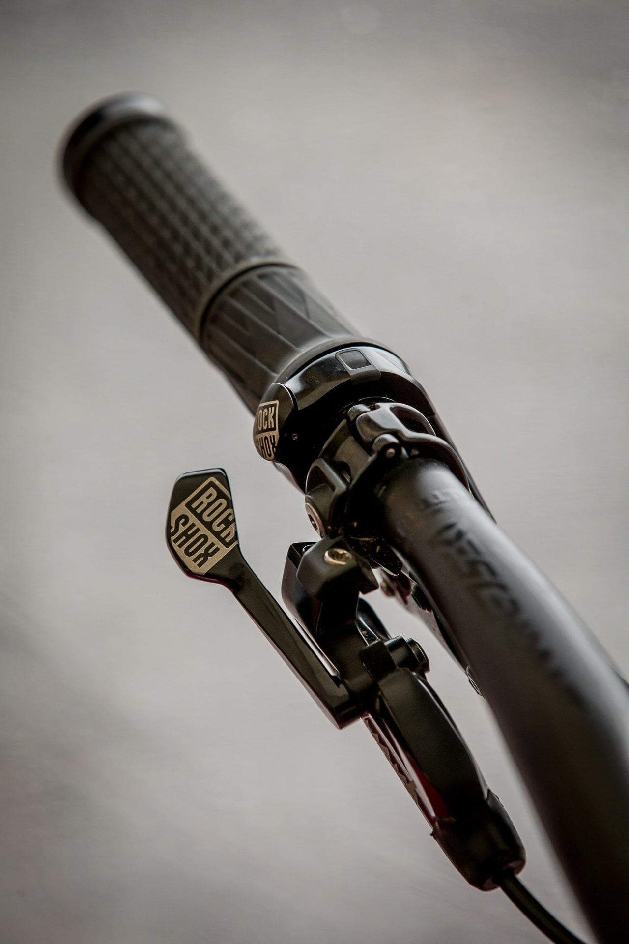 RockShox Suspension Introduces TwistLoc Mountain Bike Lockout Tech