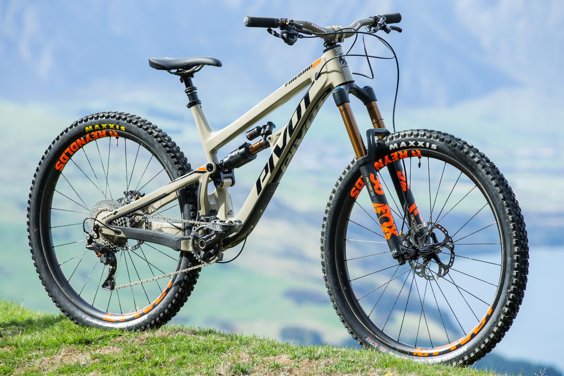 Pivot's New Long-Travel Mountain Bike—The Firebird 29 | Bike