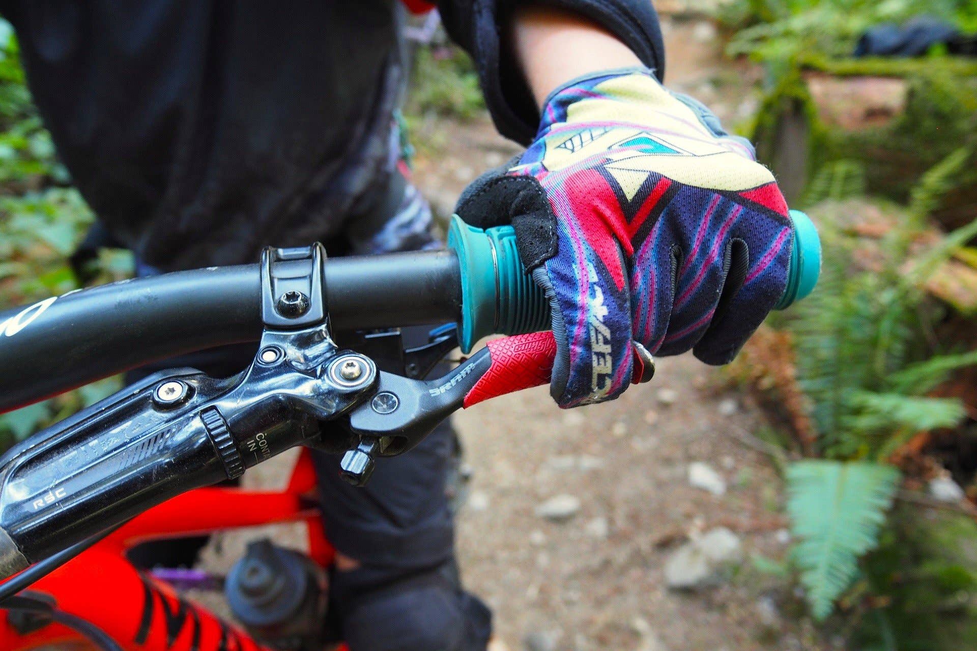 How to Choose Brakes for Kids’ Bikes: Safe & Easy Guide