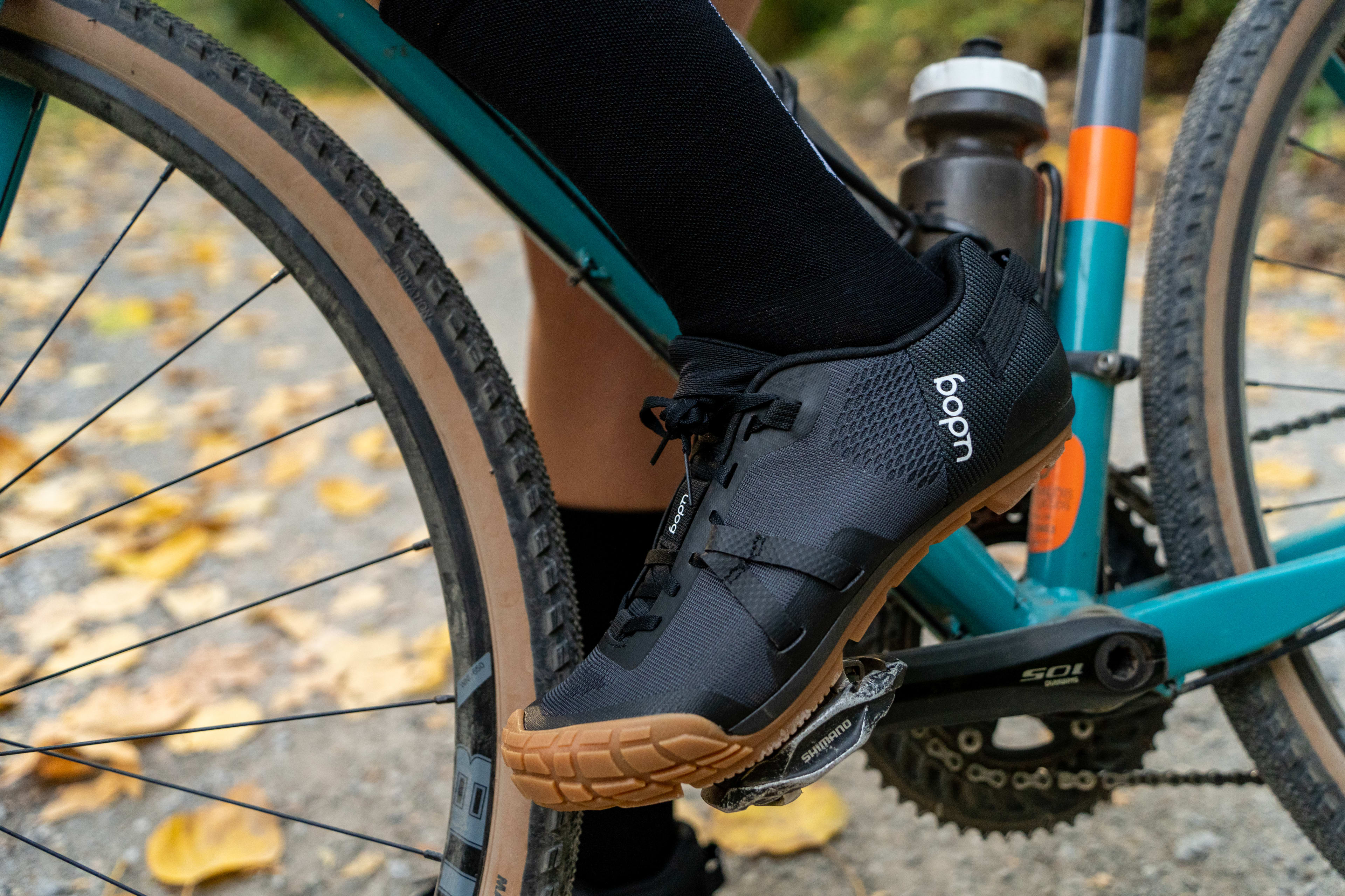 udog ビンディングシューズ【DISTANZA】 UDOG Distanza Carbon Gravel Shoes - Cinder Black | BIKE24
