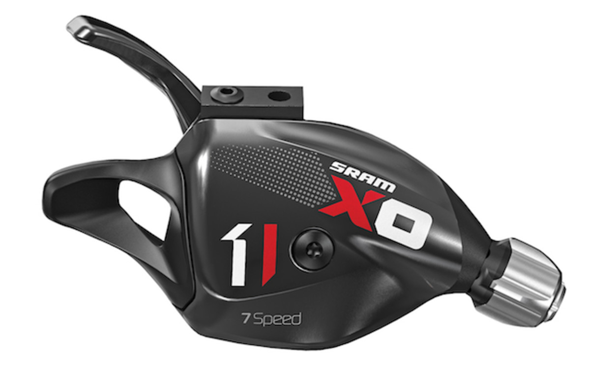The 7-speed drivetrain is available with just a thumb shifter but the 10-speed gives riders the option of using GripShift. Nice, if you like that sort of thing.