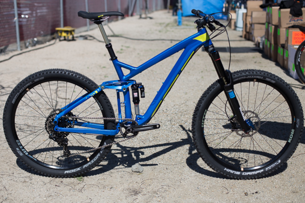 The new 650b Felt Compulsion 10 features 160 millimeters of travel, an English threaded 73-millimeter bottom bracket and aggressive geometry designed for all-mountain riding. Price is yet to be finalized, but it'll be between $5,000 and $5,500. Photo: Ryan Palmer