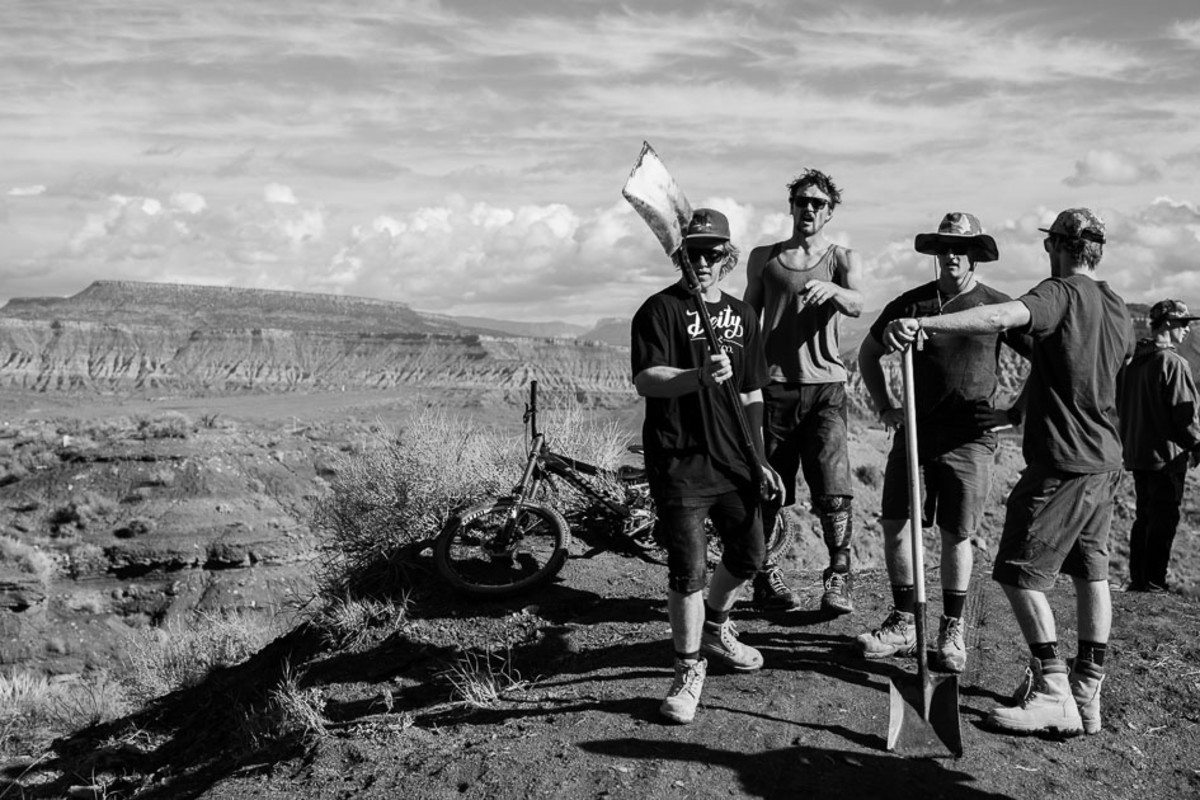 The uncertainty of Rampage course conditions after Saturday's heavy thunderstorms left riders taking a collaborative approach to assessing the rain damage to their lines and working together to ensure that all lines would be dialed for Monday's finals.