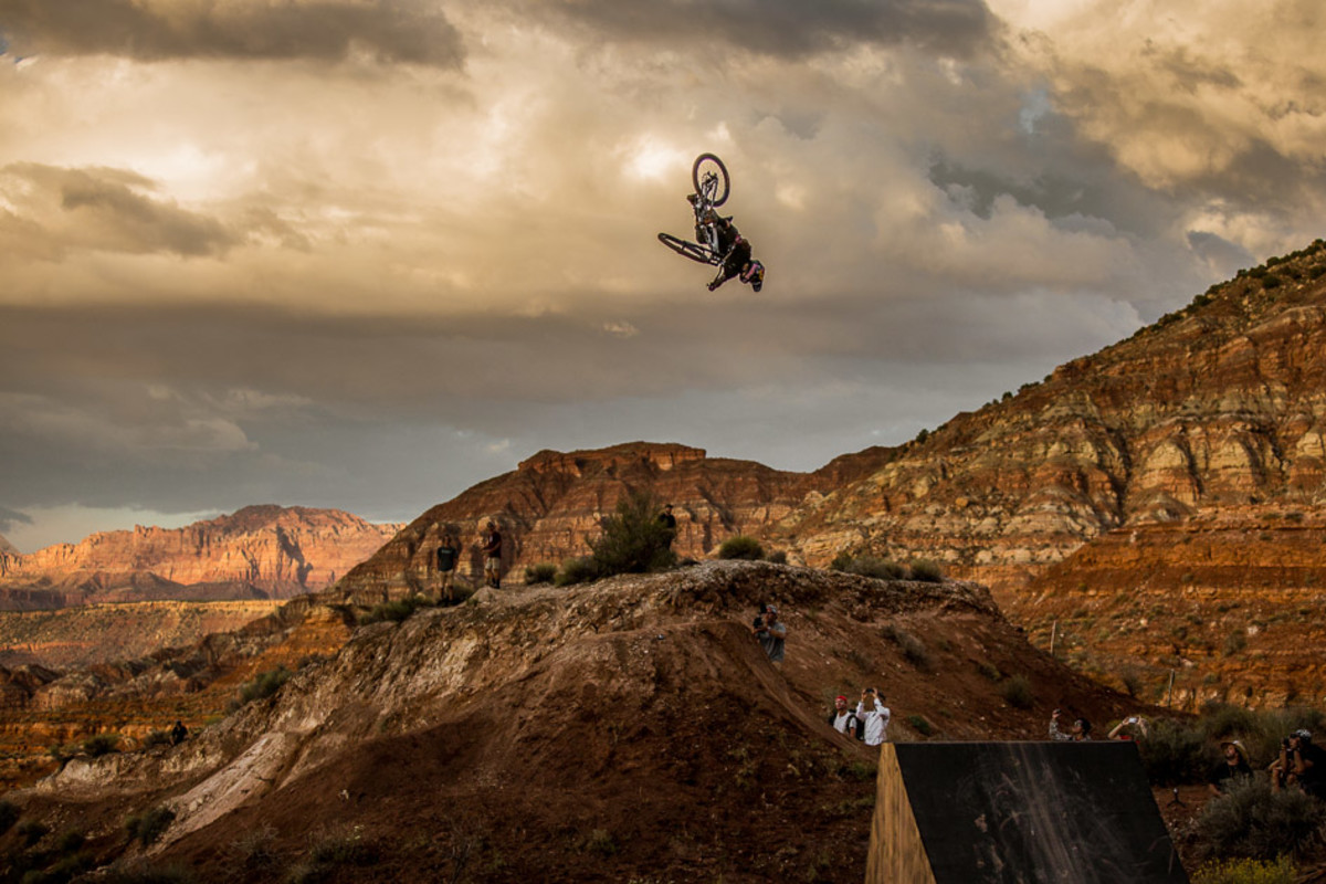 Pre-qualified into the finals, Spanish style master (and speed demon) Andreu Lacondeguy was throwing down his signature flatspin 360s during the sunset practice session on the eve of Monday's finals. If he rides up to his potential, we could very well see him at the top of the podium on Monday afternoon.