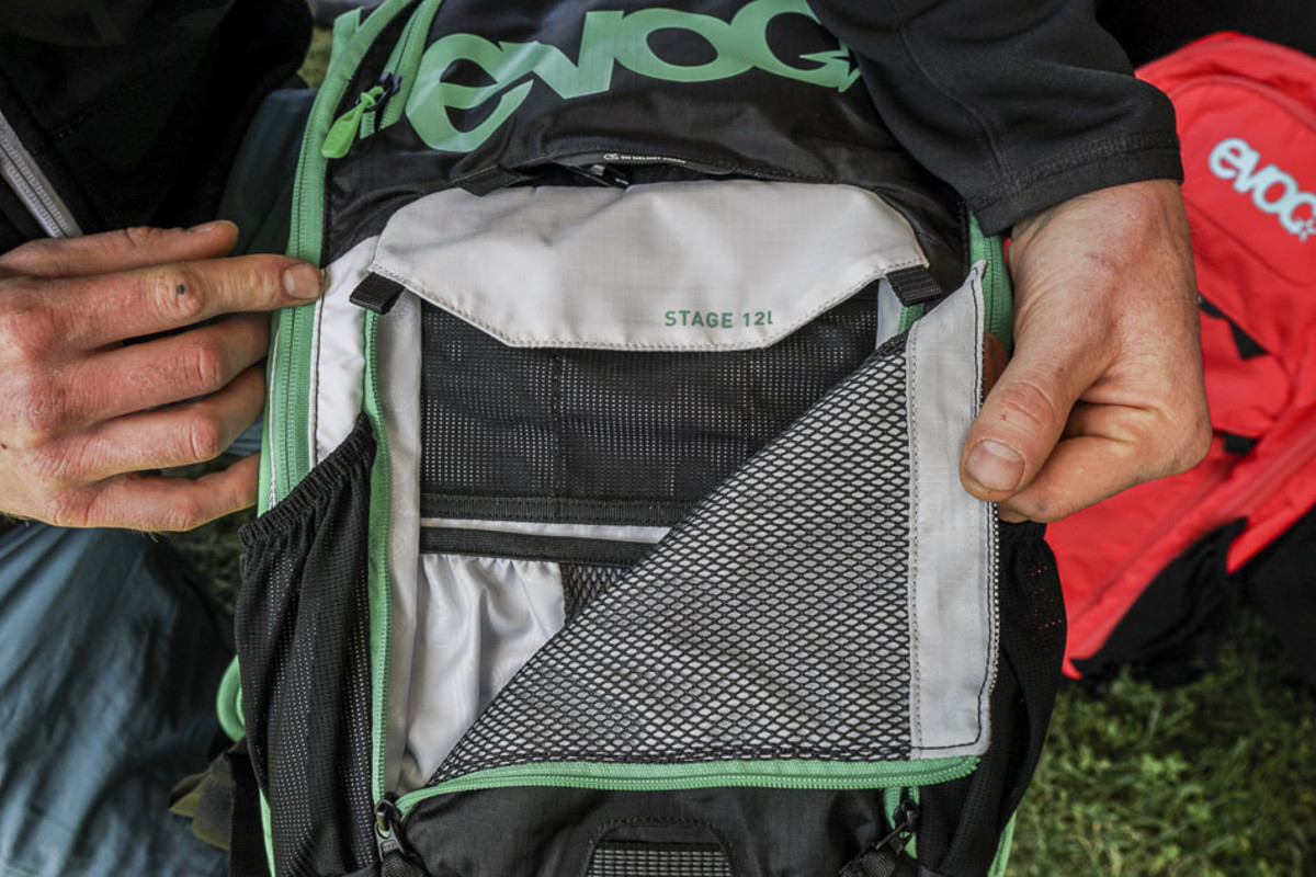 Evoc Stage tool pocket