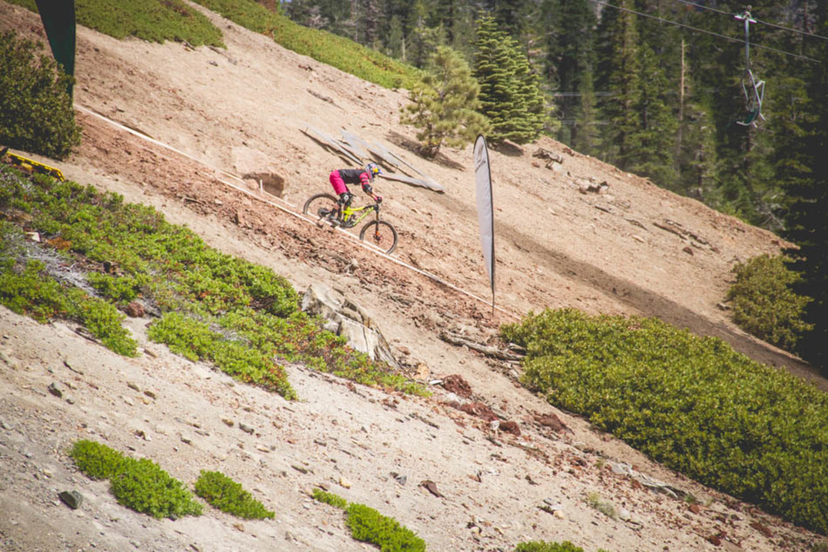 Just as the pro men were finishing Run 4, Jill Kintner was finishing up Run 2 for the pro women. This hill is steeper than it looks and covered with a couple inches of soft pumice and sand. Kintner had a decisive lead over the rest of the pro women's field at this point, coming down first in Run 1 and Run 2.
