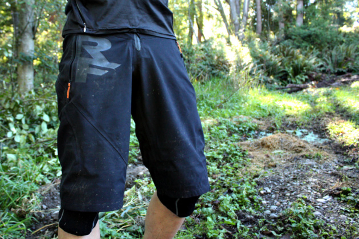 Fox demo shop freeride shorts