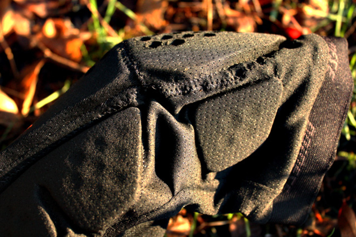 The Trail Skins also feature a bit of padding to keep the sides of your knees from getting all mashed up--not a ton of padding here, but the weather has gone to shite, so we'll get a good sense of how much protection they actually afford. Hello, mud and roots...