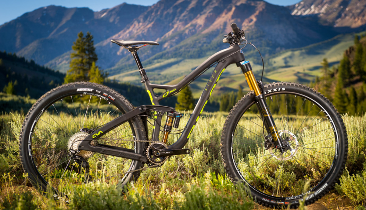 Niner's all-mountain oriented Rip features 150 millimeters of rear-wheel travel, and is also available with the plus-size setup.