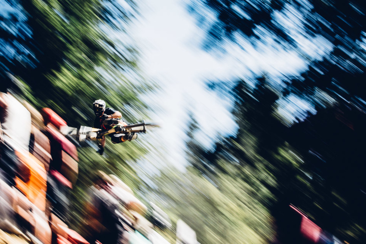 For the first 45 minutes, it was essentially a judged jump jam, with riders gradually being eliminated while the judges narrowed the field down to the 30 who got the most sideways. Photo: Anthony Smith