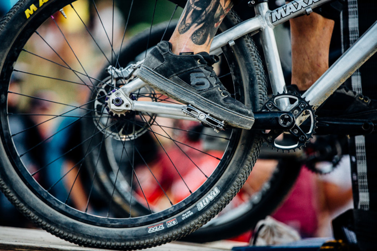 One of the biggest challengers for many racers was figuring out how to drop in to the course with no chain. But this didn't seem to be a problem for BMX standout Barry Nobles. Photo: Anthony Smith