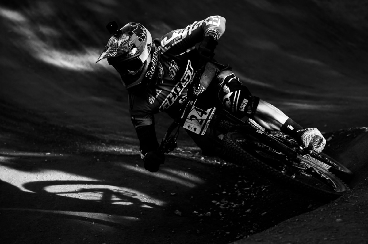 Czech phenom Tomas Slavik gets a bead on the podium's top spot. Photo: Bruno Long