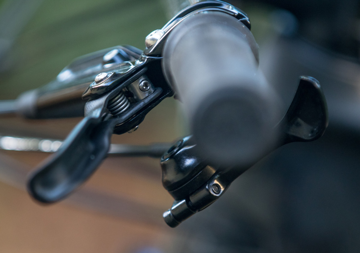 sram brake level