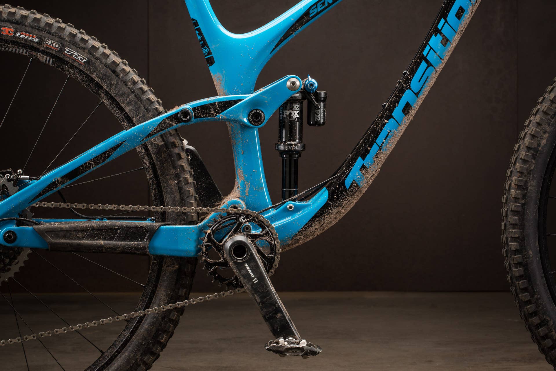 Transition Sentinel Carbon X01 