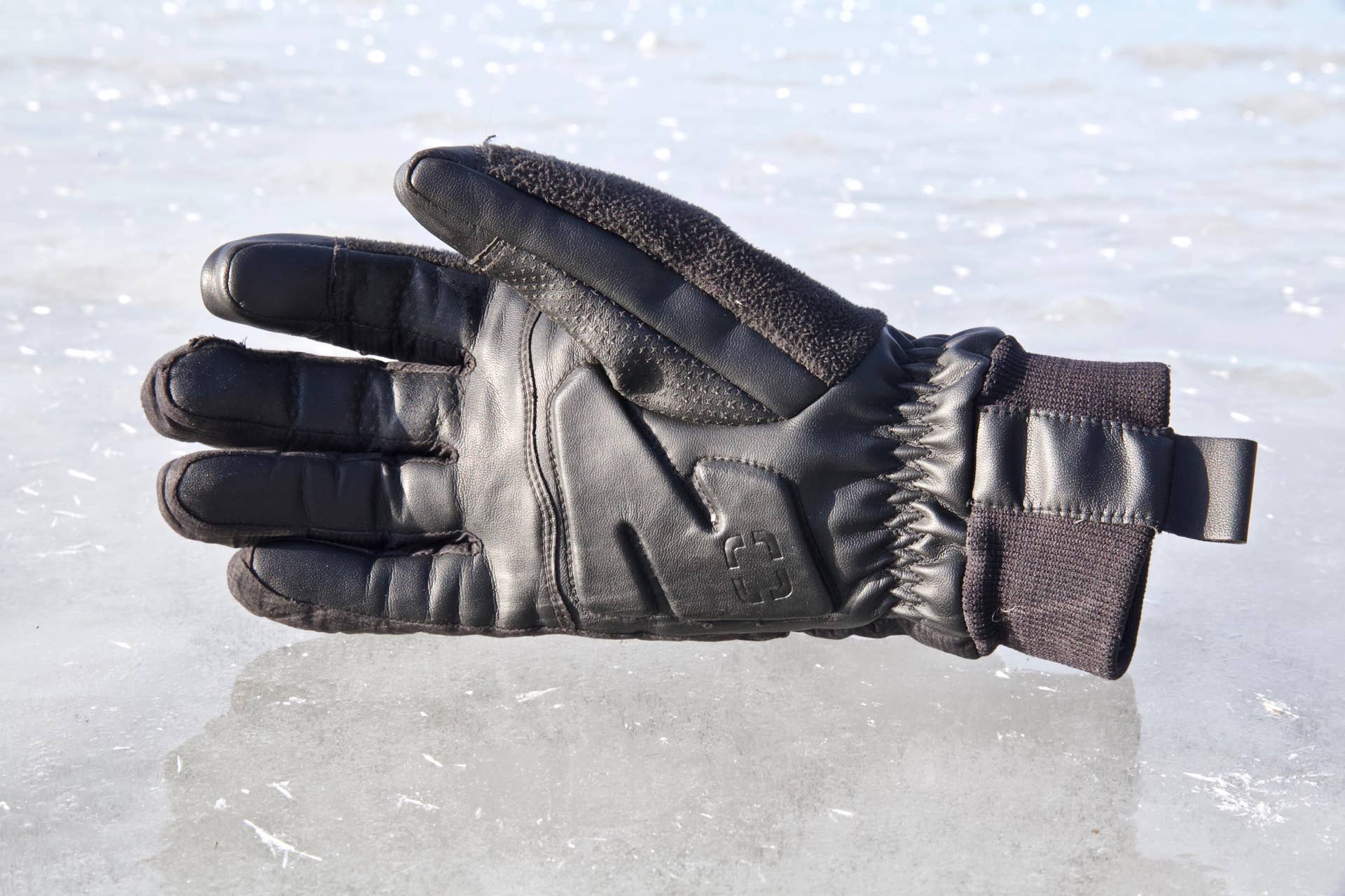 Tested: Bontrager OMW Gloves | BIKE 